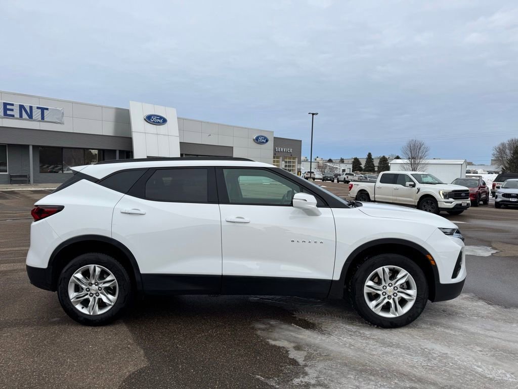 Used 2021 Chevrolet Blazer LT image 2
