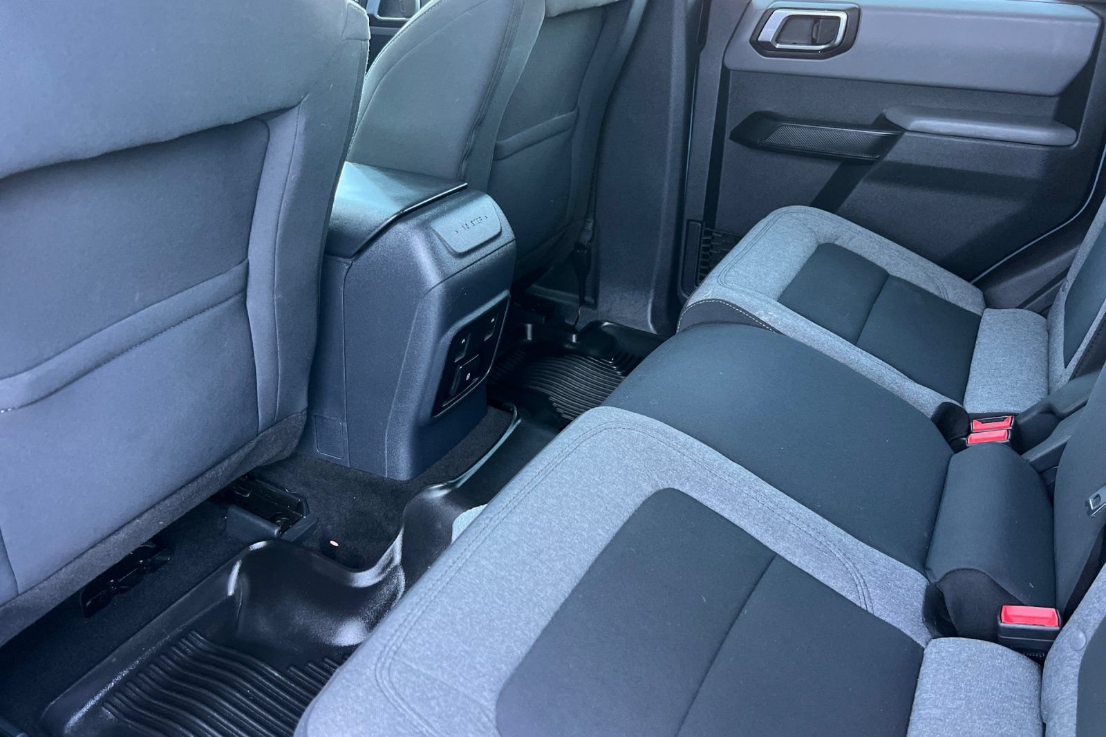 Certified 2022 Ford Bronco 4-Door AWD/4WD image 4