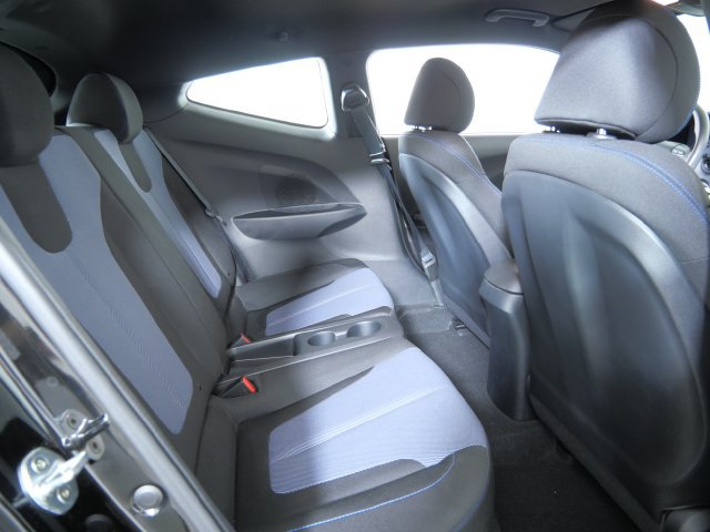 Used 2020 Hyundai Veloster 2.0 FWD image 11