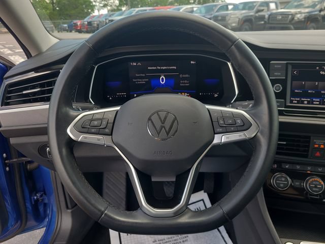 Used 2023 Volkswagen Jetta SE FWD image 23