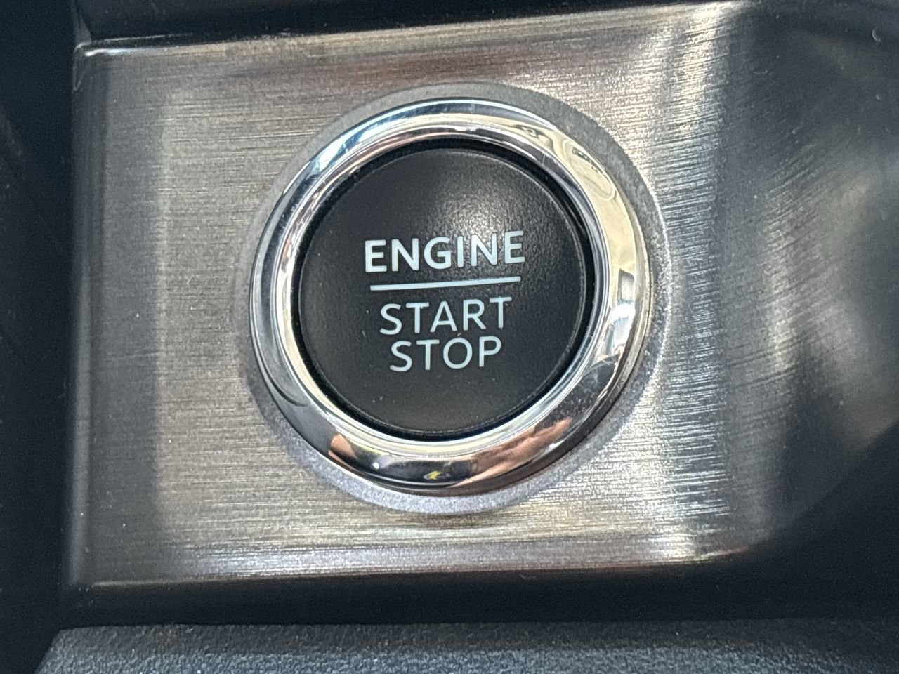 Certified 2023 Ford F250 Lariat w/ Sport Appearance Package image 36