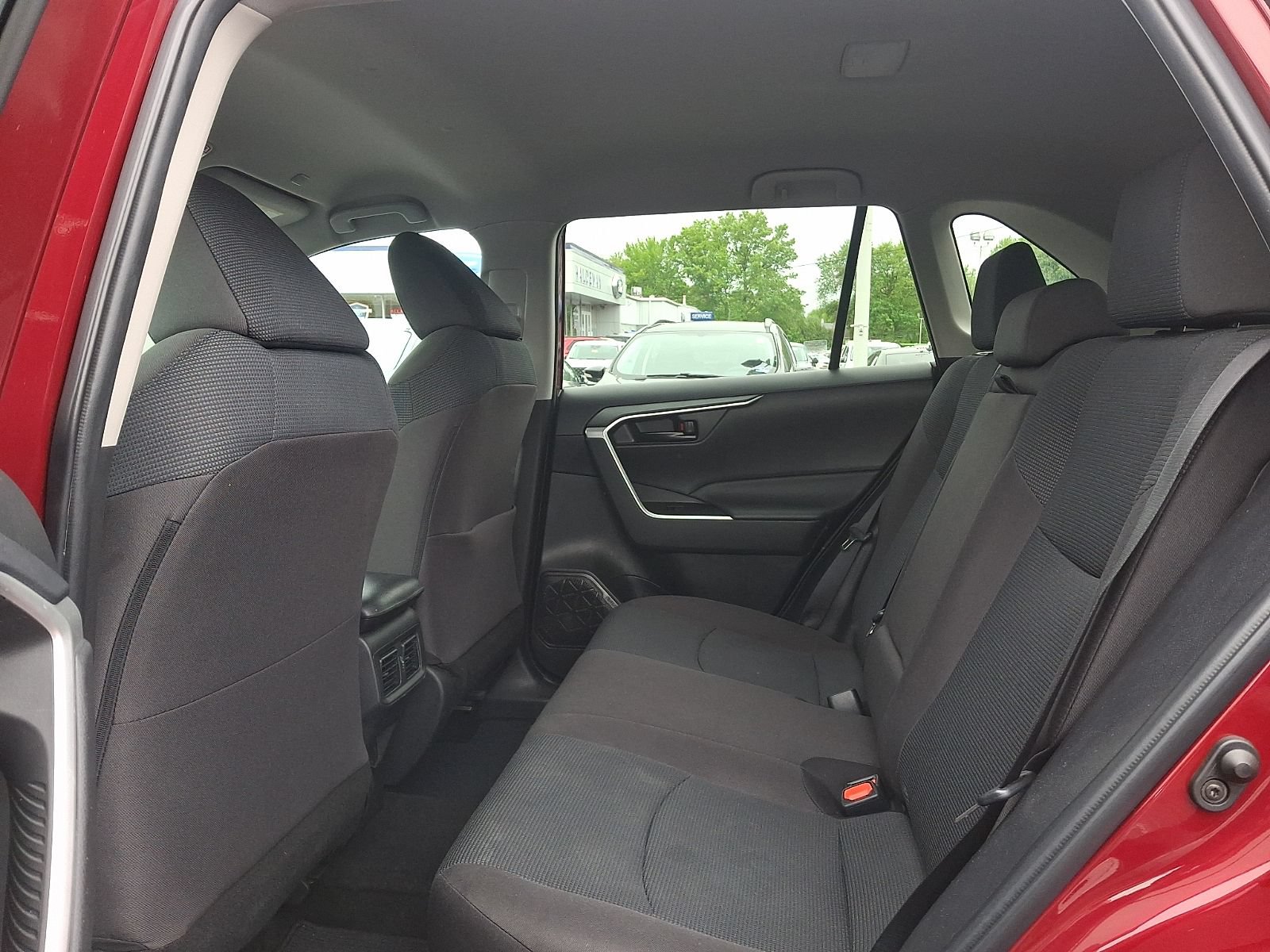 Used 2023 Toyota RAV4 LE AWD/4WD image 11