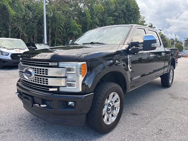 Certified 2019 Ford F250 Platinum w/ Platinum Ultimate Package AWD/4WD image 5