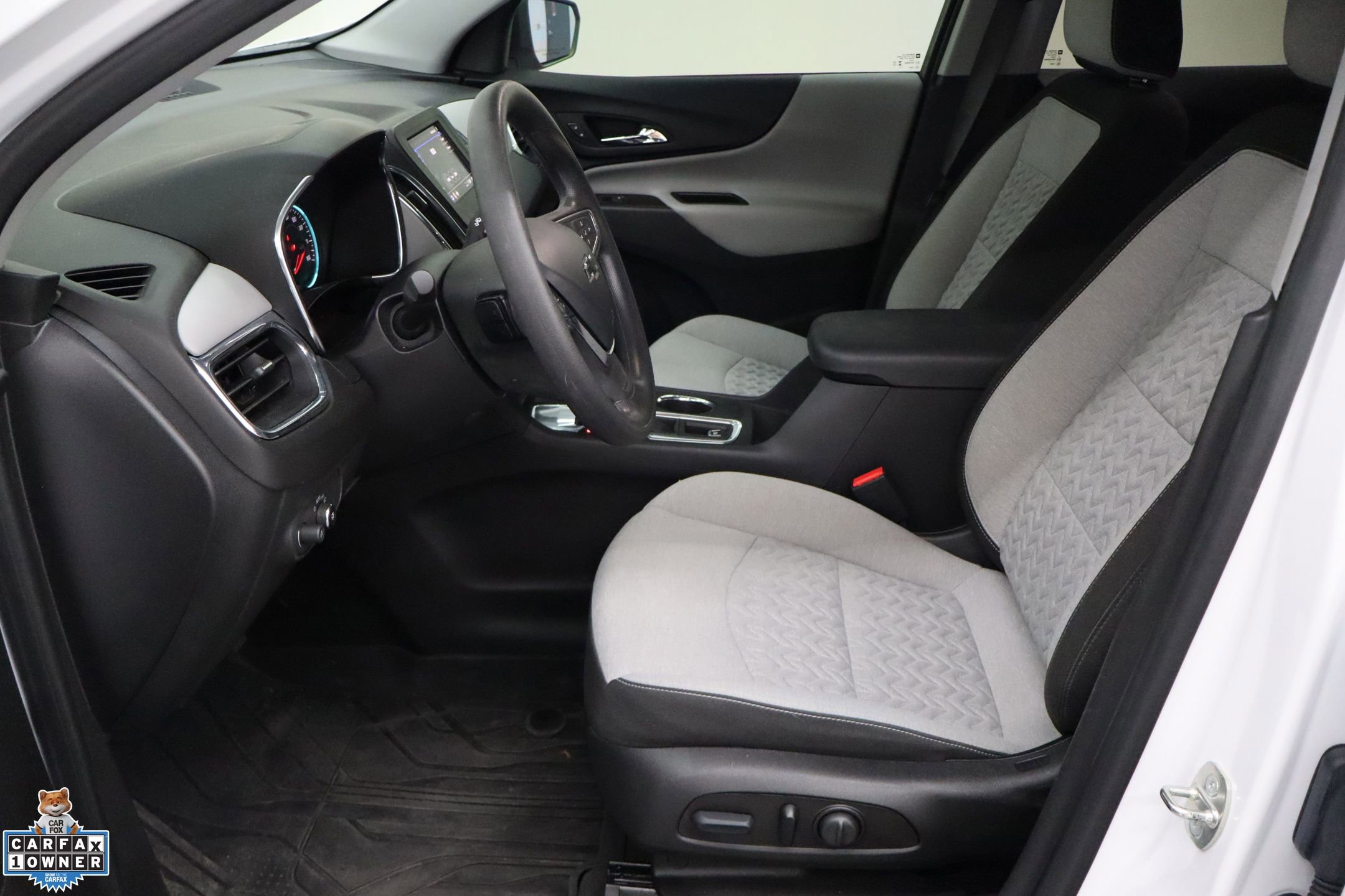 Used 2023 Chevrolet Equinox LS w/ LS Convenience Package image 14