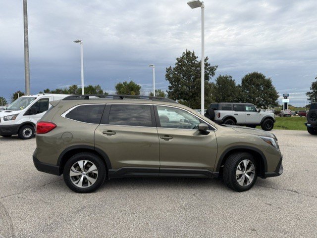 Used 2025 Subaru Ascent Premium AWD/4WD image 10