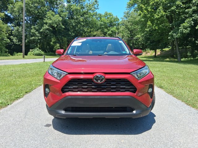 Used 2021 Toyota RAV4 XLE Premium AWD/4WD image 2