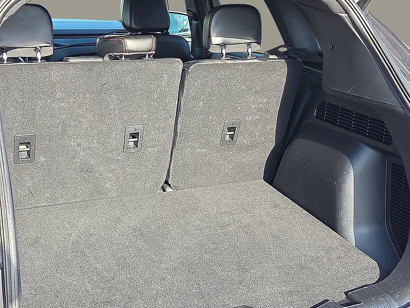 Certified 2024 Ford Escape ST-Line image 8