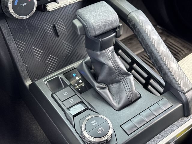 Used 2025 Toyota 4Runner SR5 RWD image 20