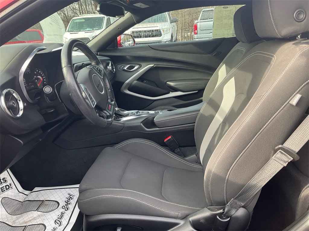 Used 2022 Chevrolet Camaro SS w/ Design Package 1 image 12