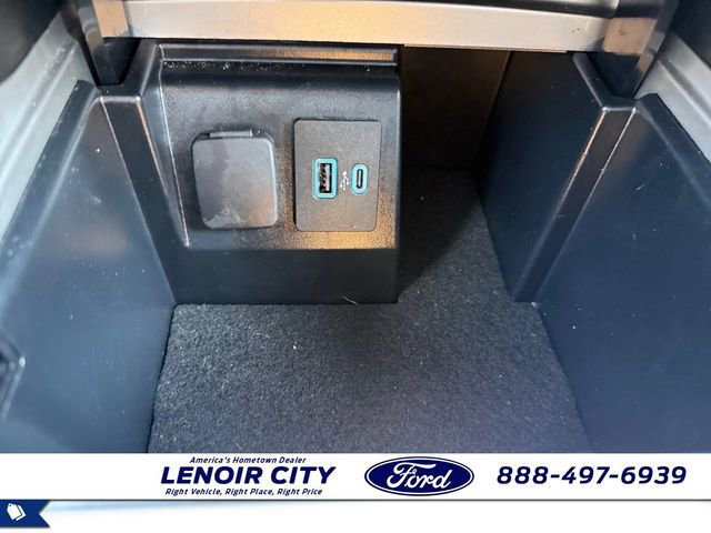 Certified 2022 Ford Explorer XLT w/ Equipment Group 202A image 27