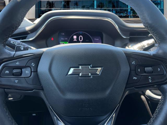 Used 2023 Chevrolet Bolt EUV Premier w/ Sun & Sound Package FWD image 11