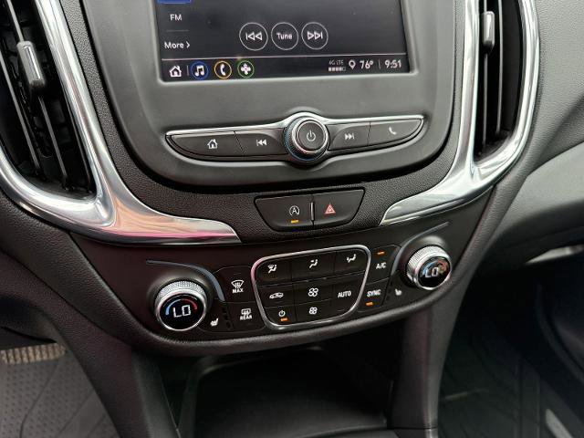Used 2023 Chevrolet Equinox LT image 22