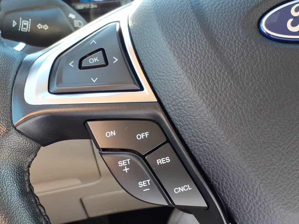 Certified 2024 Ford Edge Titanium AWD/4WD image 23