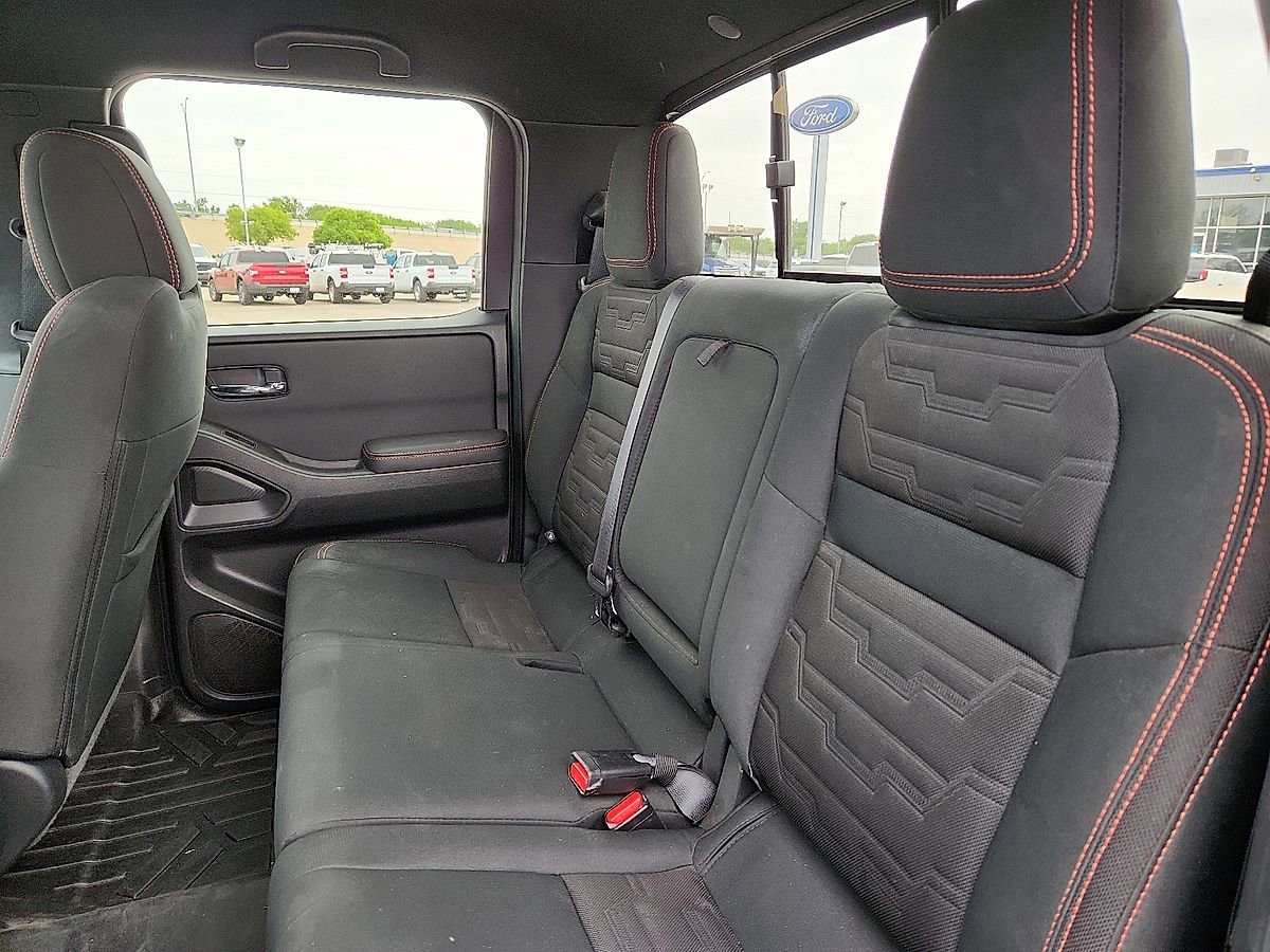 Used 2022 Nissan Frontier PRO-4X AWD/4WD image 5