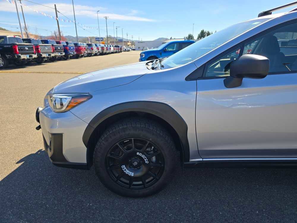 Used 2019 Subaru Crosstrek 2.0i image 2