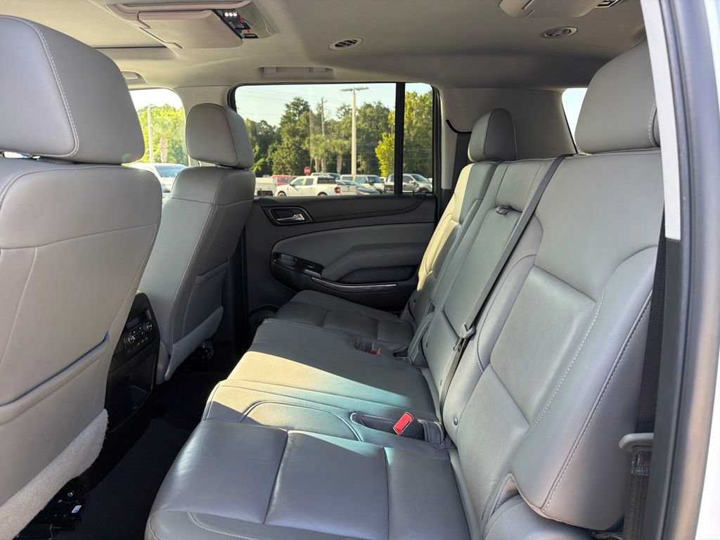Used 2019 Chevrolet Suburban LT RWD image 21