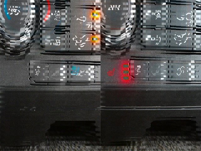 Certified 2021 Ford F350 Lariat w/ Lariat Value Package image 23