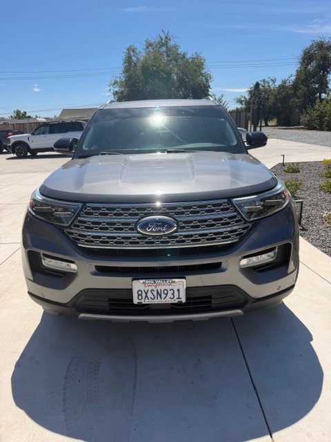 Certified 2021 Ford Explorer Limited w/ Hybrid Equipment Group 310A AWD/4WD image 3
