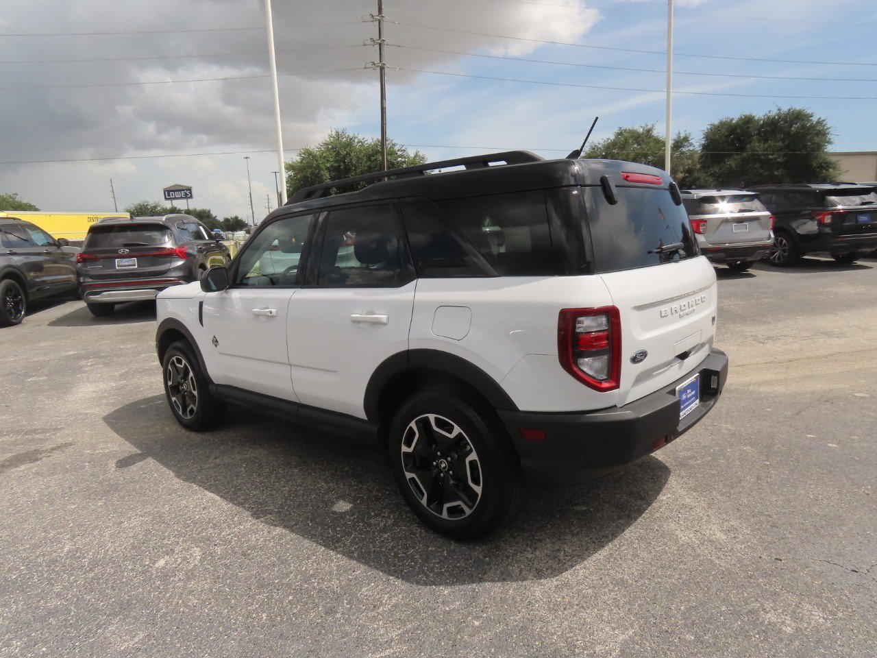 Certified 2024 Ford Bronco Sport Outer Banks AWD/4WD image 16