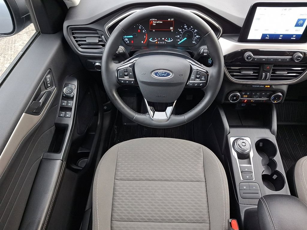 Certified 2022 Ford Escape SE w/ Cold Weather Package image 12