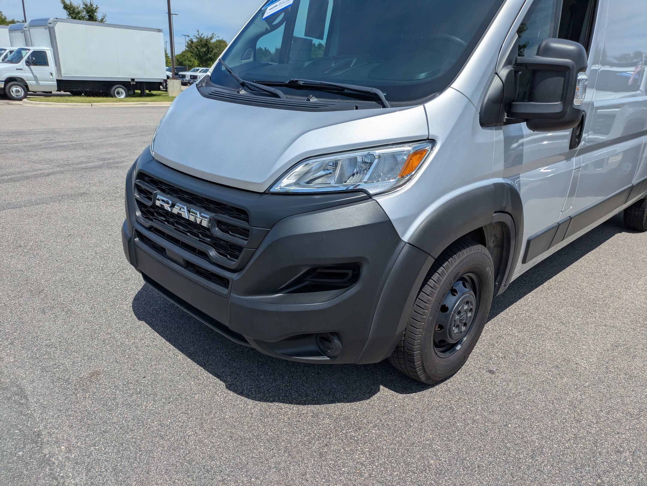 Used 2023 RAM ProMaster 2500 FWD image 9