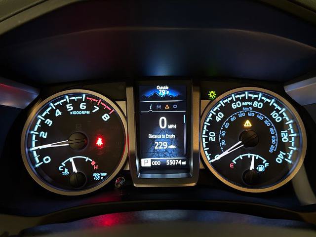 Used 2022 Toyota Tacoma SR5 w/ Technology Package RWD image 16