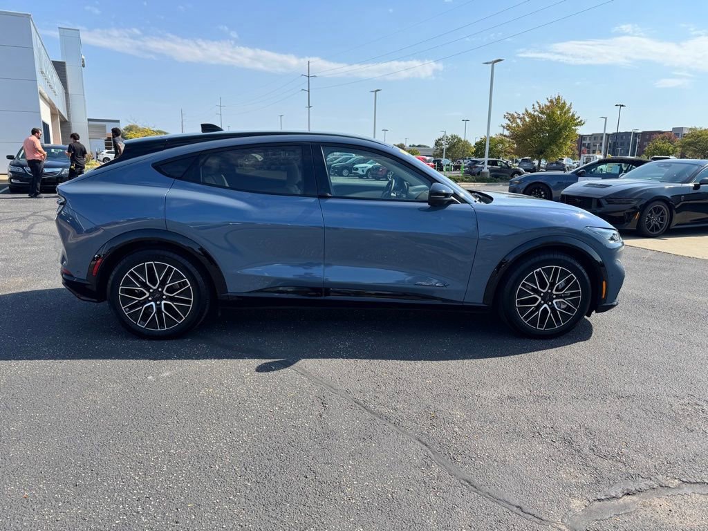 Certified 2024 Ford Mustang Mach-E Premium image 8