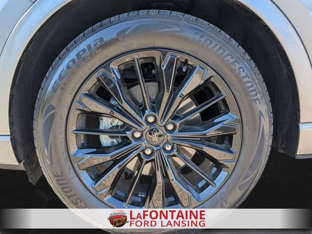 Certified 2024 Ford Escape ST-Line Elite w/ Premium Technology Package AWD/4WD image 32