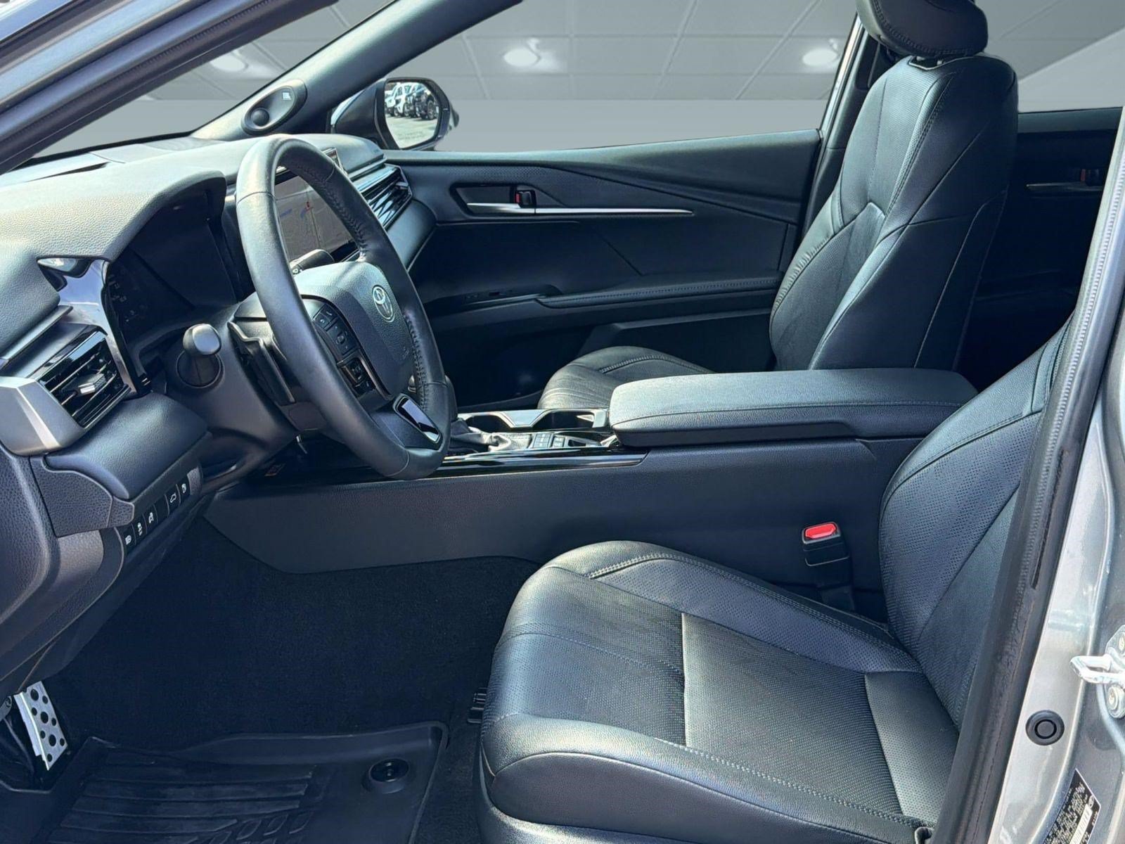 Used 2026 Toyota Camry XSE w/ Premium Package FWD image 5
