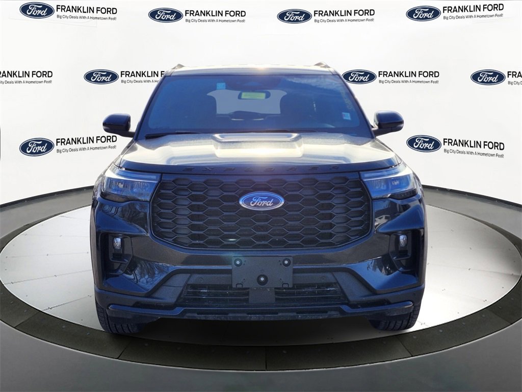 Certified 2025 Ford Explorer ST-Line image 8