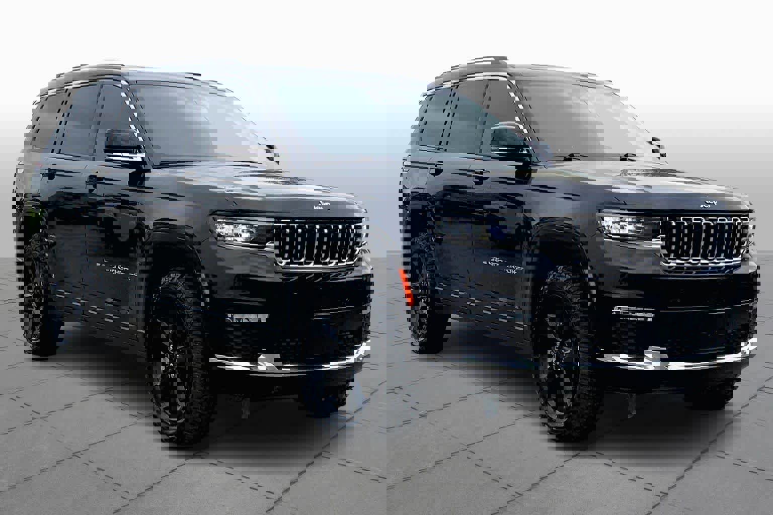 Used 2021 Jeep Grand Cherokee L Limited image 3