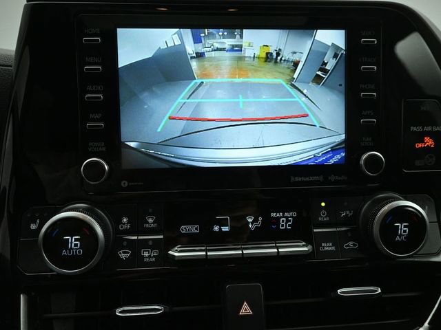 Used 2021 Toyota Highlander XLE image 33