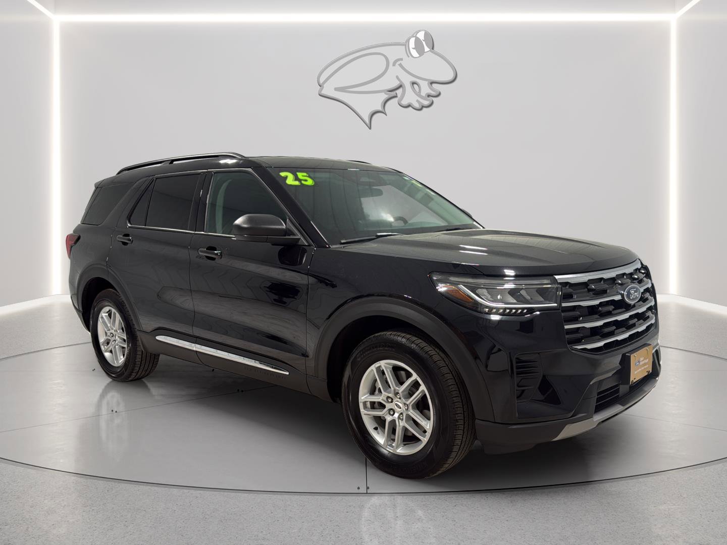 Certified 2025 Ford Explorer Active image 7