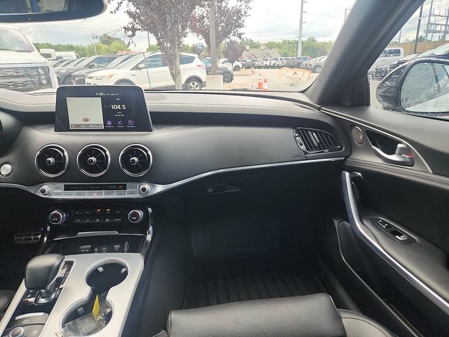 Used 2018 Kia Stinger GT2 RWD image 10