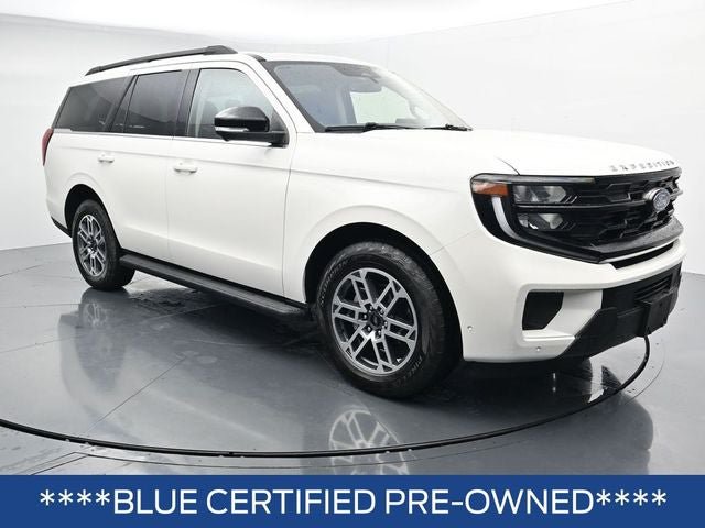 Certified 2025 Ford Expedition Active AWD/4WD image 2