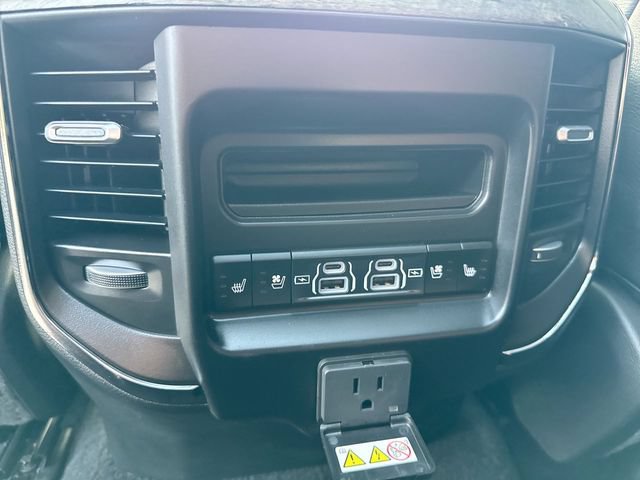 Used 2025 RAM 1500 Limited AWD/4WD image 24