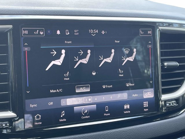 Used 2024 Chrysler Pacifica Touring-L FWD image 8
