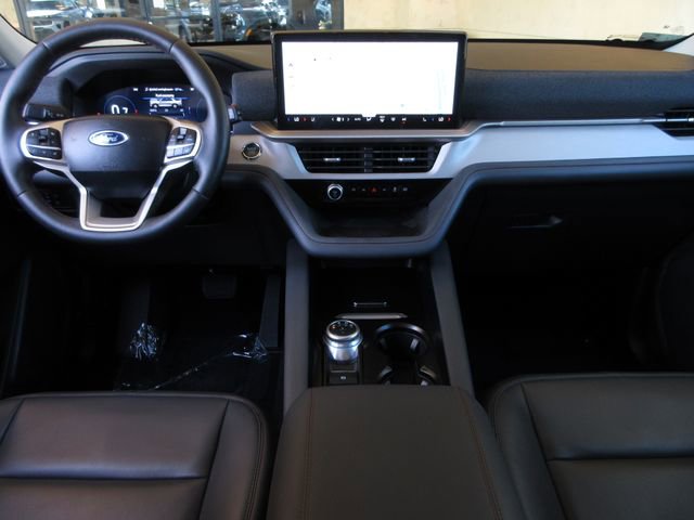Certified 2025 Ford Explorer Active w/ Active Comfort Package image 21