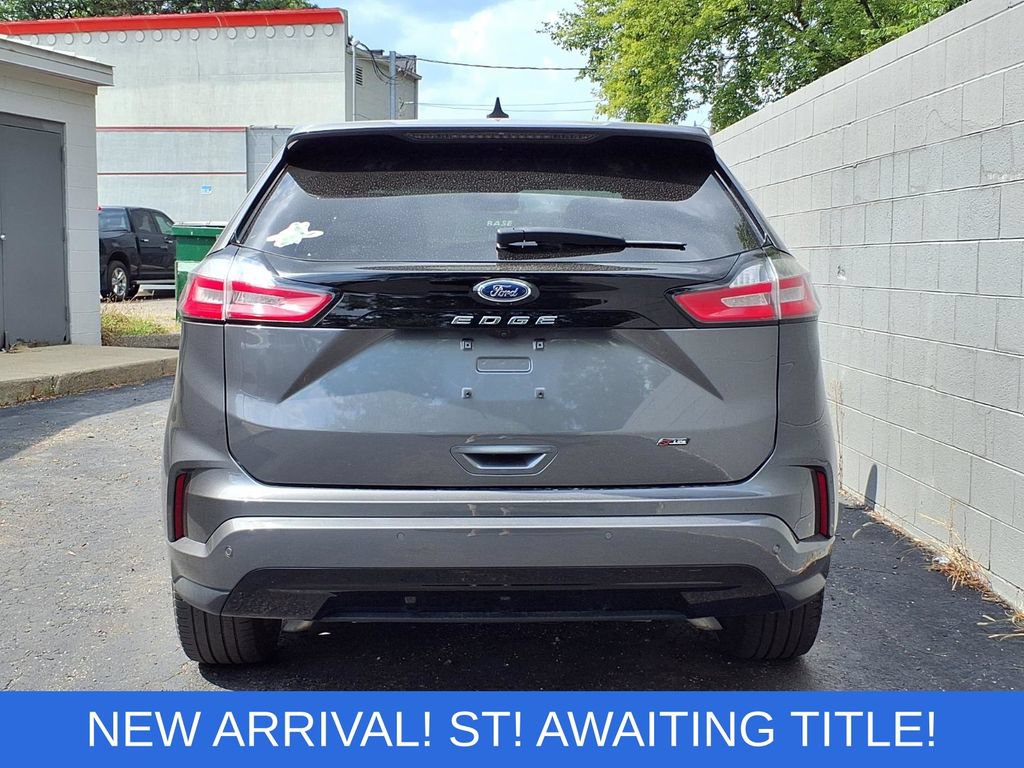 Certified 2024 Ford Edge ST-Line AWD/4WD image 5