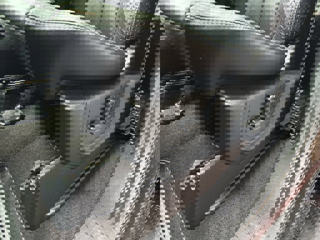 Certified 2020 Ford F150 Lariat w/ Equipment Group 502A Luxury image 17