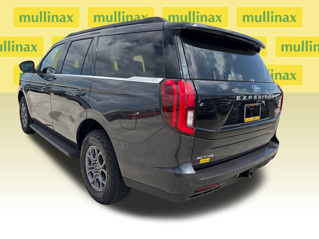 Certified 2025 Ford Expedition Active RWD image 9
