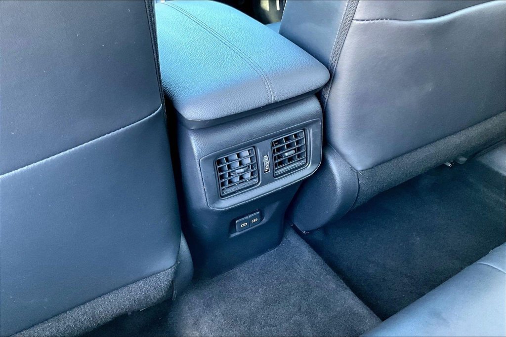 Used 2022 Toyota RAV4 XLE Premium FWD image 12