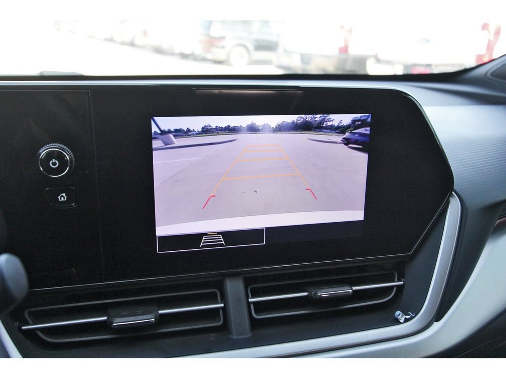 Used 2024 Chevrolet Trax RS w/ Sunroof Package FWD image 23