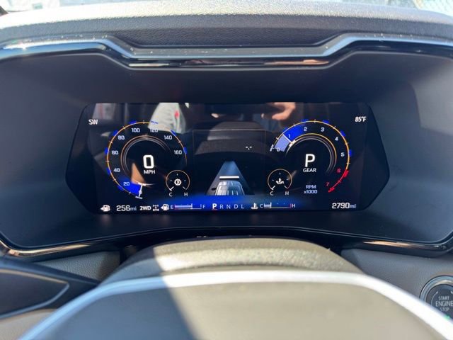 Used 2025 Chevrolet Colorado ZR2 w/ Technology Package image 31