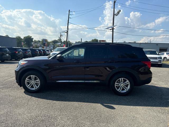 Certified 2023 Ford Explorer XLT w/ Equipment Group 202A image 2