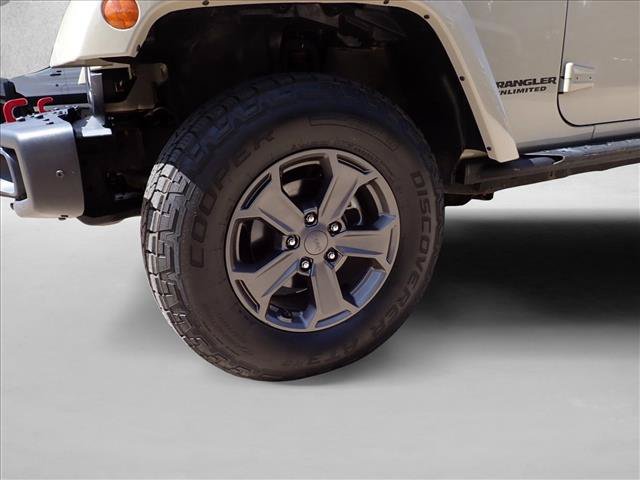 Used 2017 Jeep Wrangler Unlimited Rubicon AWD/4WD image 7