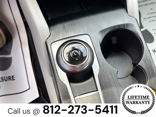 Certified 2023 Ford Escape Platinum AWD/4WD image 17