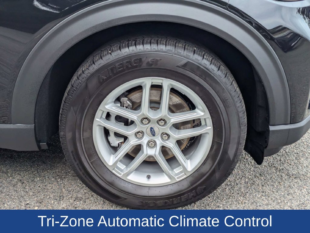 Certified 2026 Ford Explorer Active RWD image 11