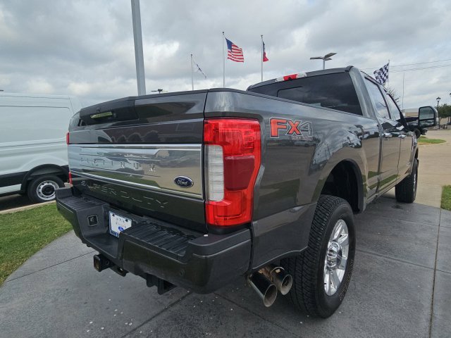 Certified 2019 Ford F250 Platinum w/ Platinum Ultimate Package AWD/4WD image 4