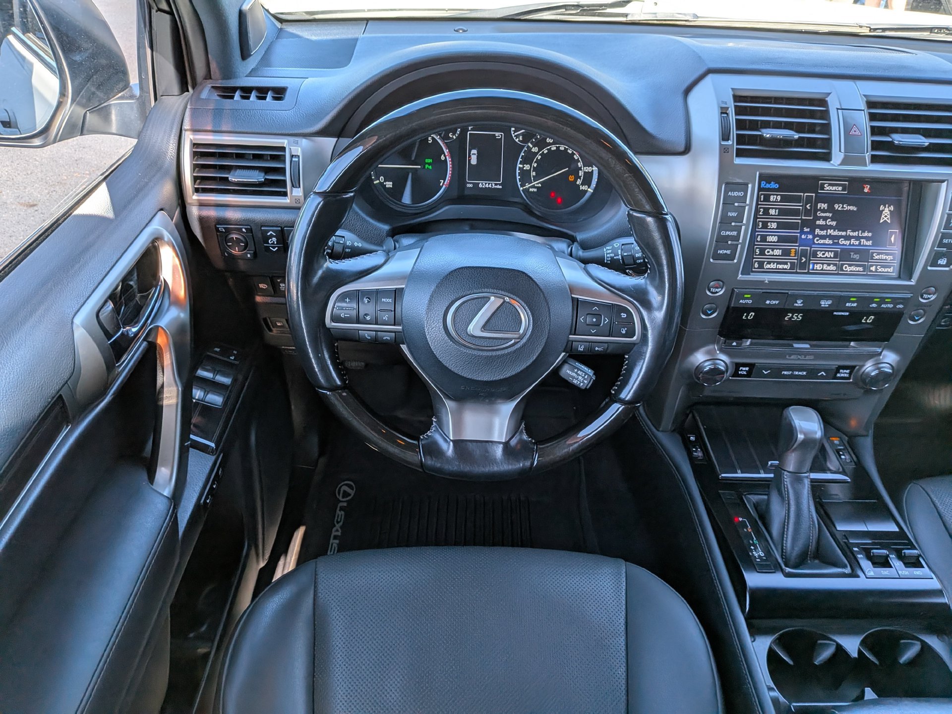Used 2021 Lexus GX 460 Premium w/ Premium Package AWD/4WD image 18